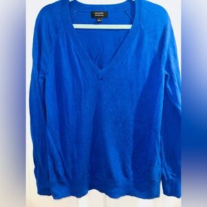 Banana Republic Forever V-Neck Sweaters.  Brown and Blue